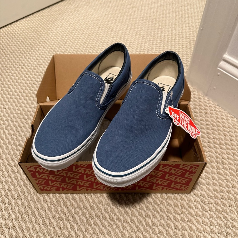 NWT Vans Slip-On Navy Sz M8/W9.5